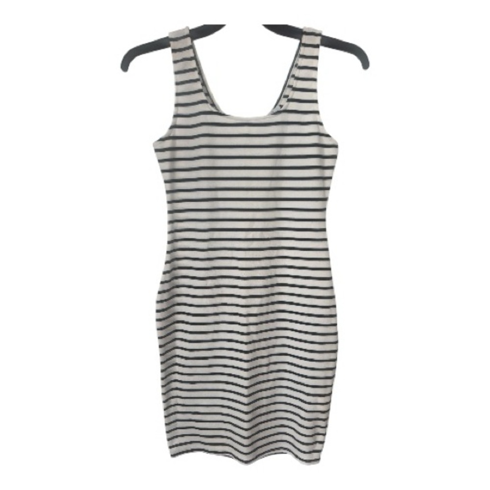 IRIS White & Black fitted Dress with zipper back Striped Bodycon Dress. Size L.